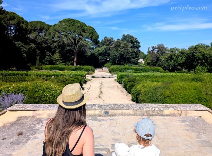 Vue sur les jardins historiques du Château d'Alco à Montpellier