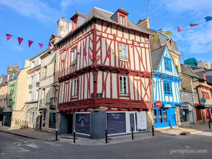 Quartier Saint-Patern de Vannes avec ses maisons à pans de bois colorées
